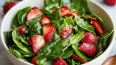 Healthy Strawberry Spinach Salad