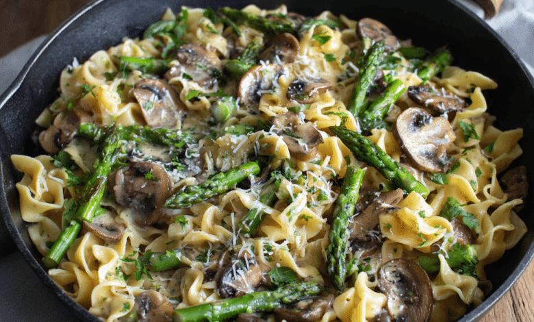 Vegetarian Asparagus Mushroom Pasta