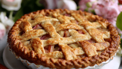 Classic Rhubarb Pie