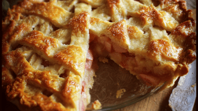 Easy Rhubarb Pie Recipe