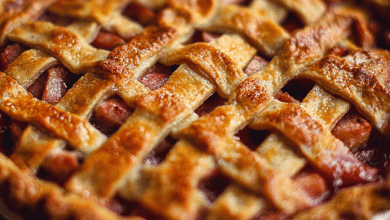 Traditional Rhubarb Pie