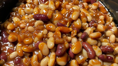 Easy Crock Pot Baked Beans Recipe for Flavorful Meals