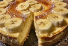 Banana Pudding Cheesecake Recipe: Creamy Fusion of Classic Flavors