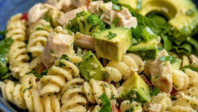 Avocado Chicken Pasta Salad: A Creamy Healthy Meal