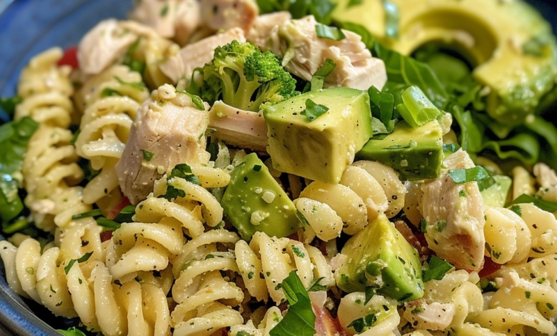 Avocado Chicken Pasta Salad: A Creamy Healthy Meal