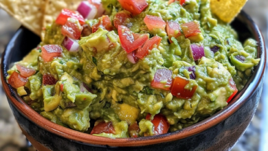 Chunky Guacamole Recipe For Authentic Flavor