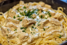 Crockpot Chicken Alfredo: Easy Creamy Pasta Recipe