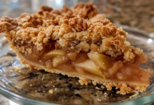 Apple Crumble Pie: The Ultimate Baked Dessert Guide