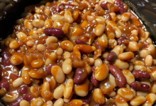 Easy Crock Pot Baked Beans Recipe for Flavorful Meals