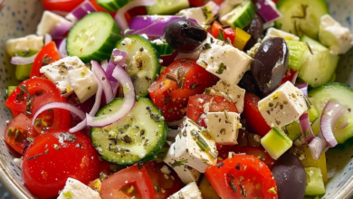 Easy Greek Salad Recipe for Fresh Summer Meals