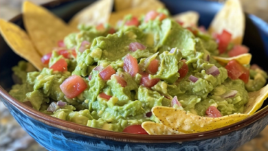 Authentic Guacamole Recipe: A Traditional Mexican Dip
