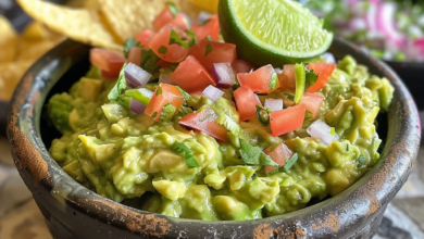 Restaurant Style Guacamole Recipe for Home