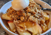 Best Apple Crisp Recipe for Perfect Autumn Desserst