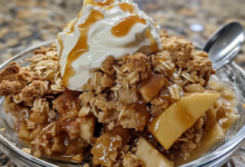 Caramel Apple Crisp: The Ultimate Golden Fall Dessert