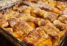 Southern Peach Cobbler: A Classic Homemade Recipe