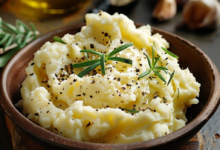 Slow Cooker Mashed Potatoes: Creamy Homemade Perfection